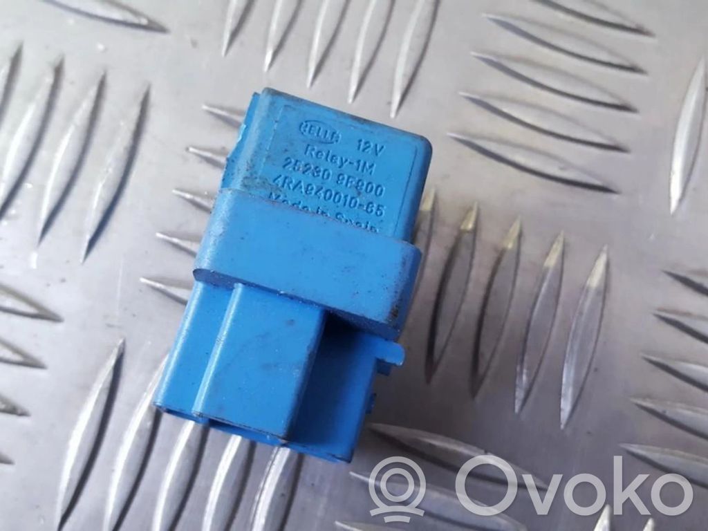 Nissan Primera Alte relee 