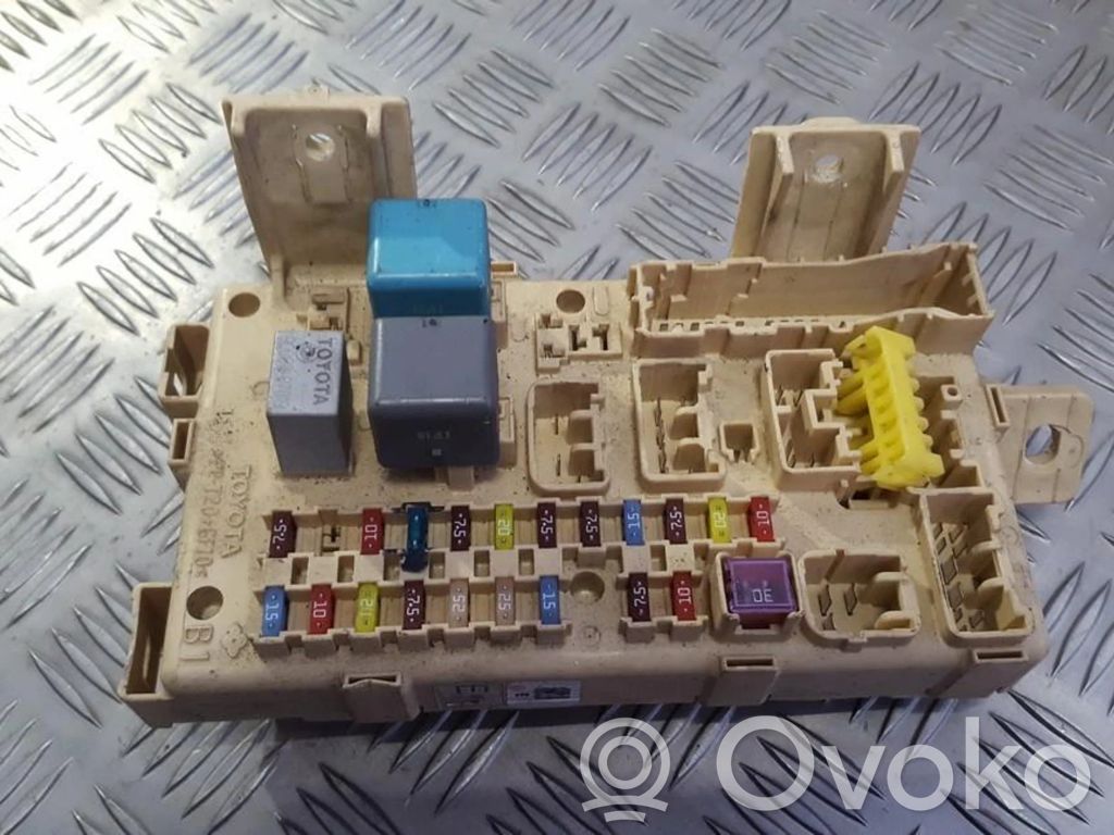 Toyota Corolla Verso AR10 Set cutie siguranțe