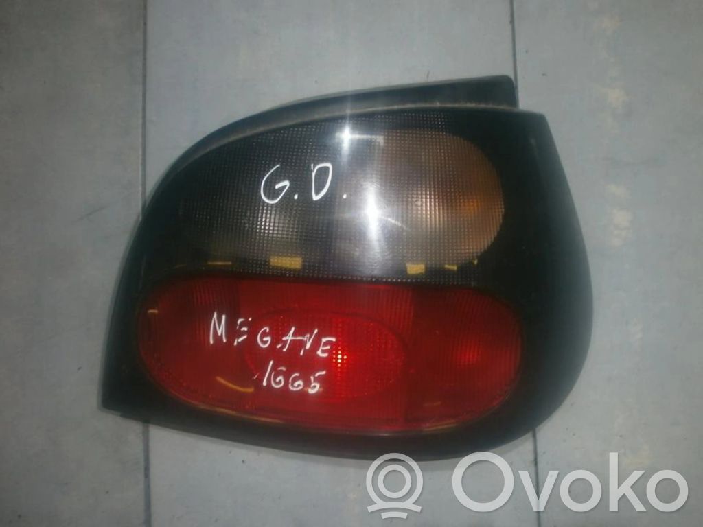 Lampa tylna