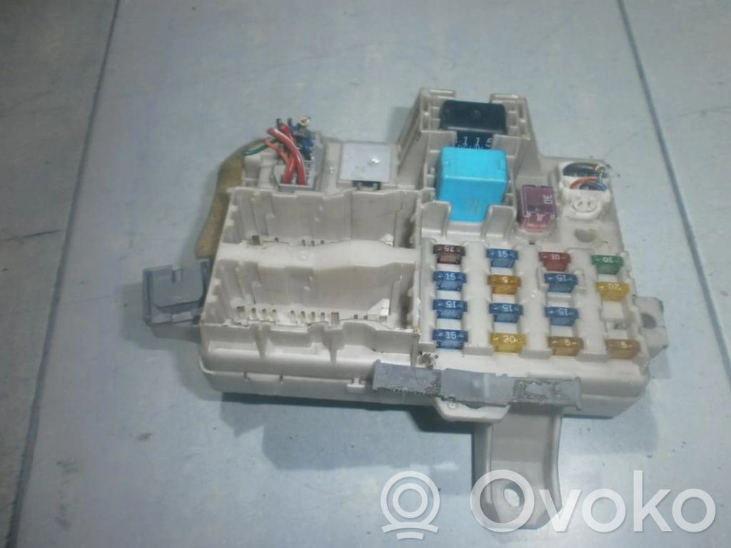 Sicherungskasten komplett   2F15,2F15