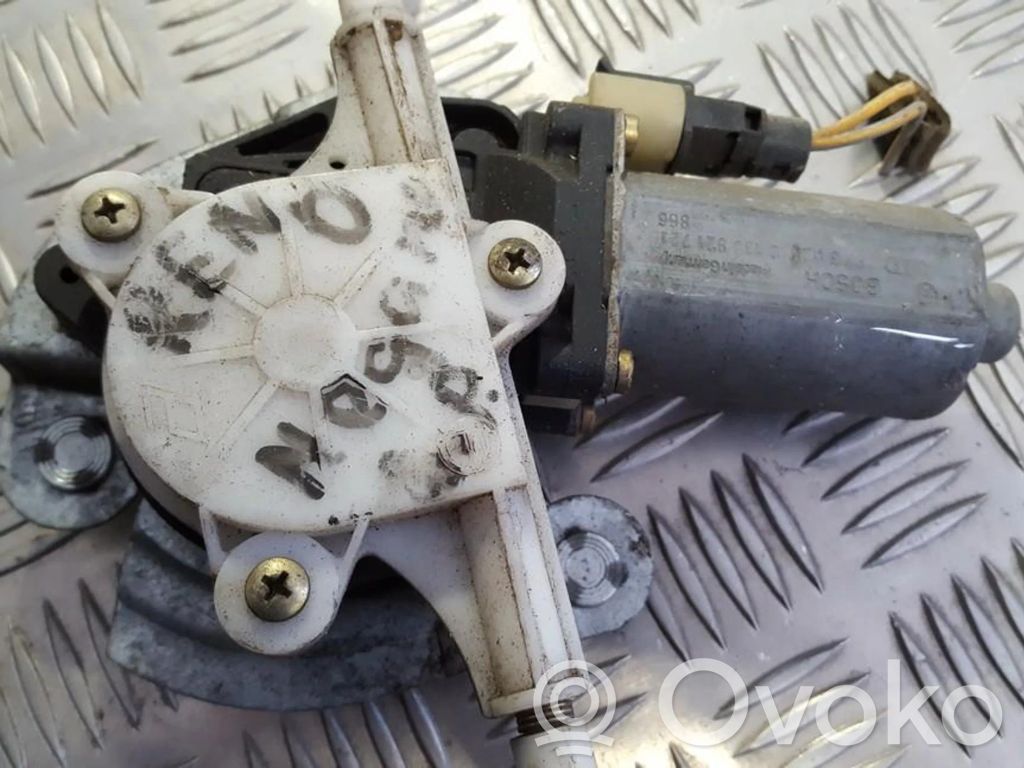 Renault Megane I Silnik regulatora szyby drzwi przednich 