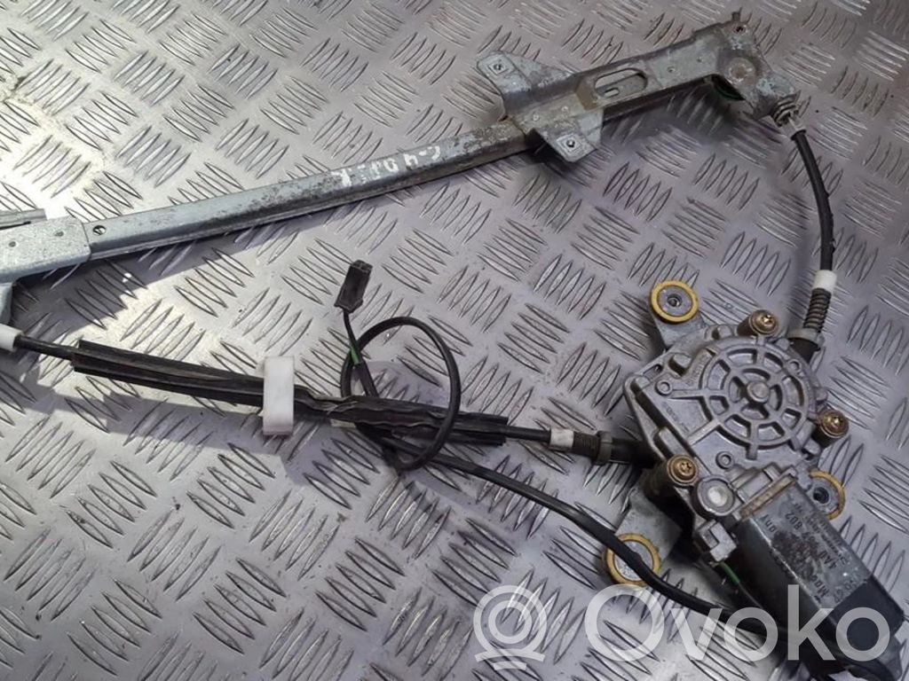 Audi 100 S4 C4 Alzacristalli del portellone scorrevole con motorino