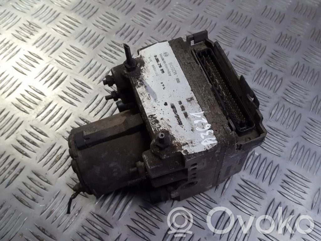 Mitsubishi Carisma ABS bloks 