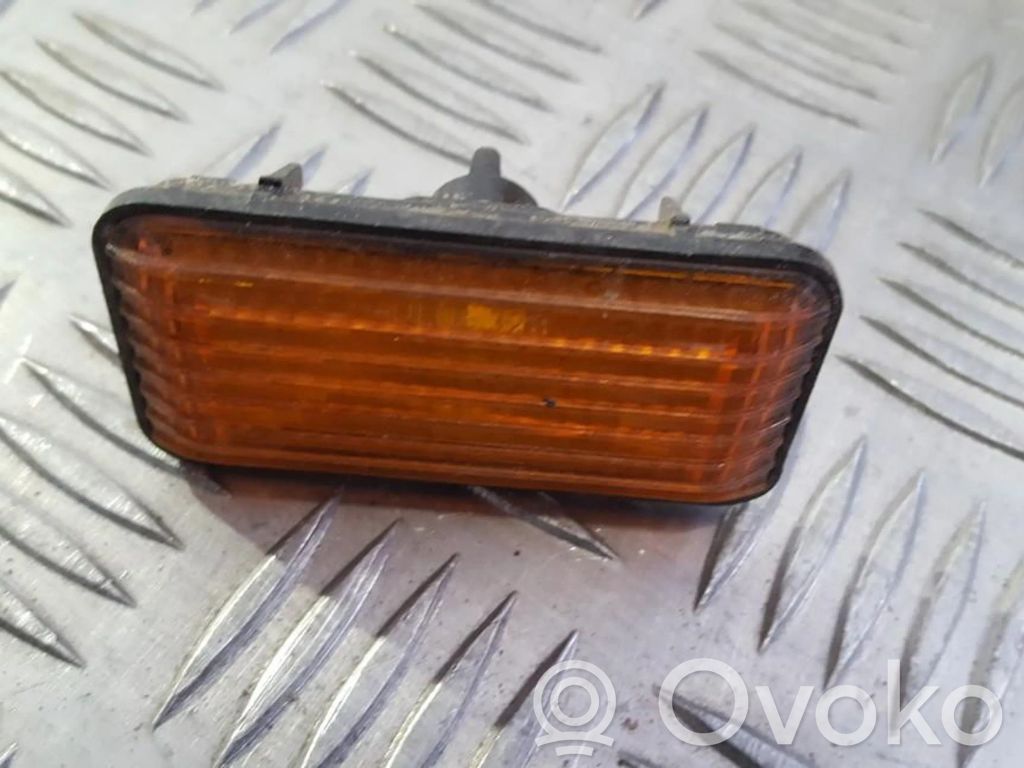 Volkswagen PASSAT B3 Seitenblinker 