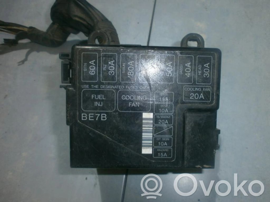 Mazda 323 F Set scatola dei fusibili 