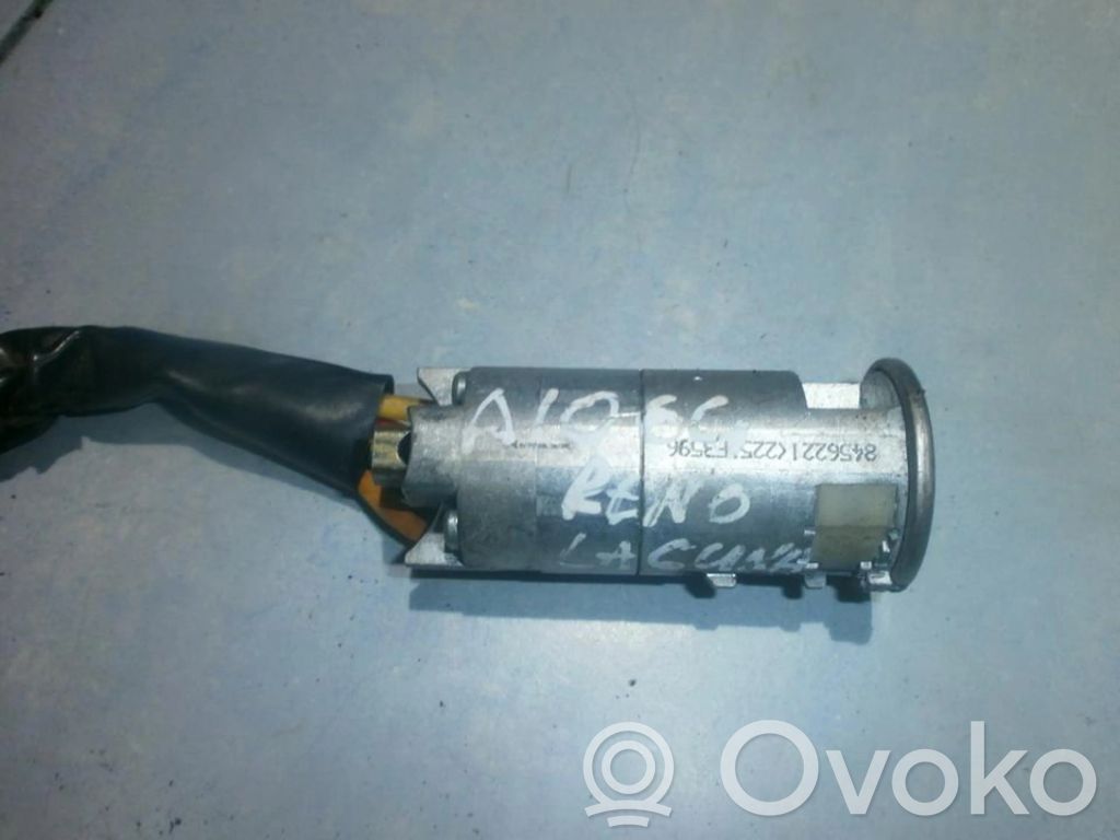 Renault Laguna I Virtalukon kytkin 