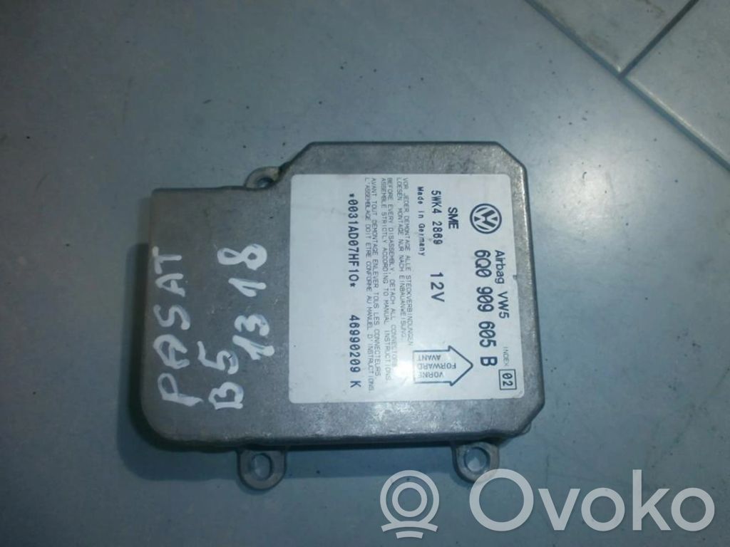 Volkswagen PASSAT B5 Unitate/modul de comandă airbaguri 
