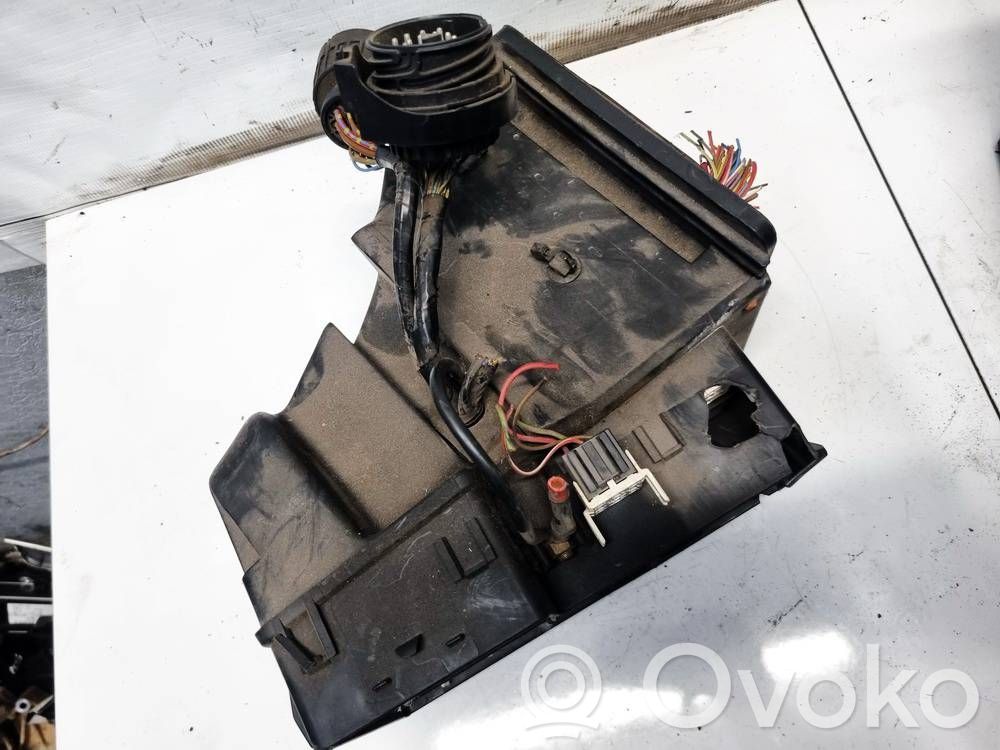 BMW 3 E36 Juego de caja de fusibles 
