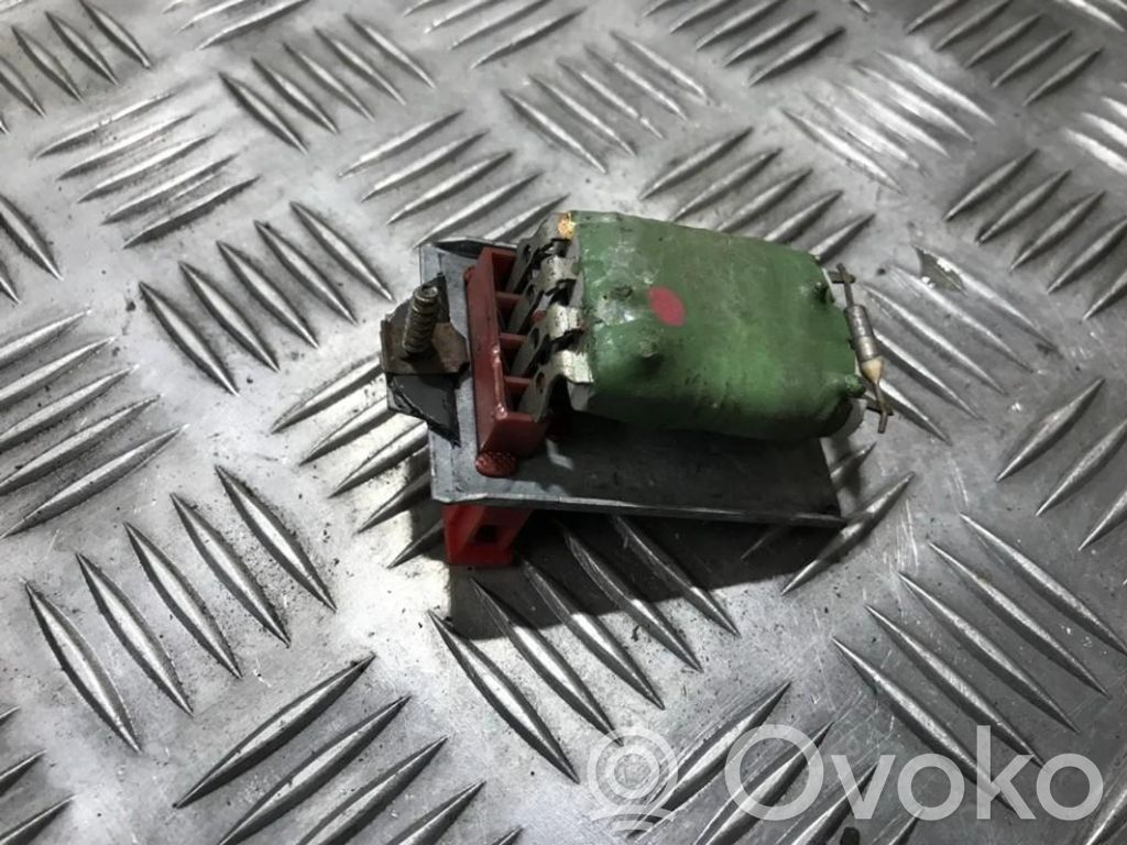 Motor aerotermă/rezistor ventilator   8D0959263,740245833F,740245833F,8D0959263