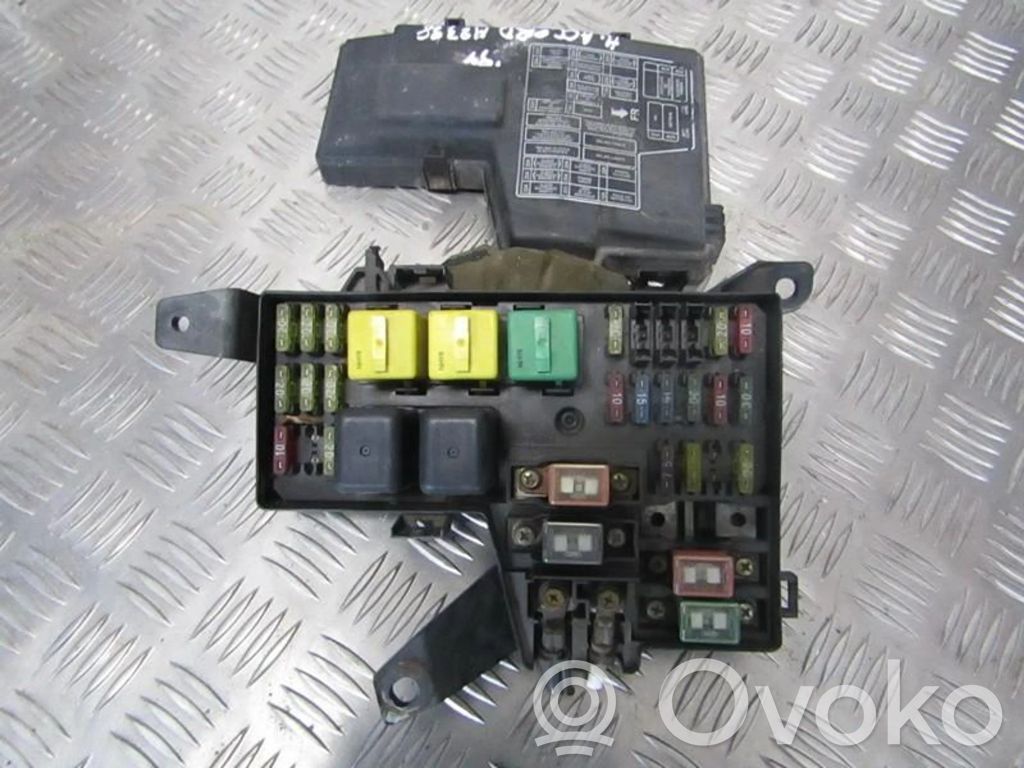 Skrzynka bezpieczników / Komplet   3825ASN7G102,3825ASN7G102,124902010897,3825ASN7G102,3825ASN7G102