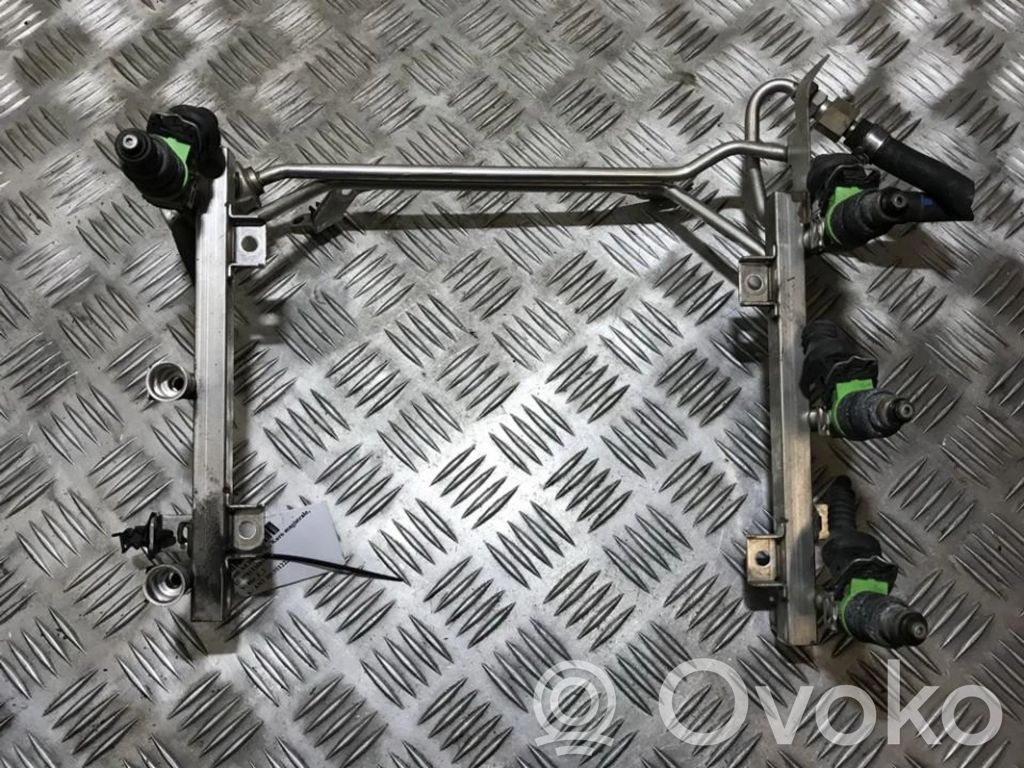 Audi A4 S4 B6 8E 8H Linea principale tubo carburante 