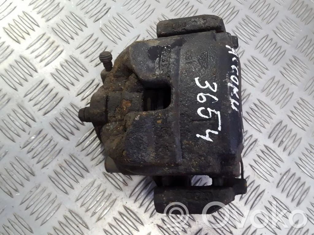Caliper de freno delantero