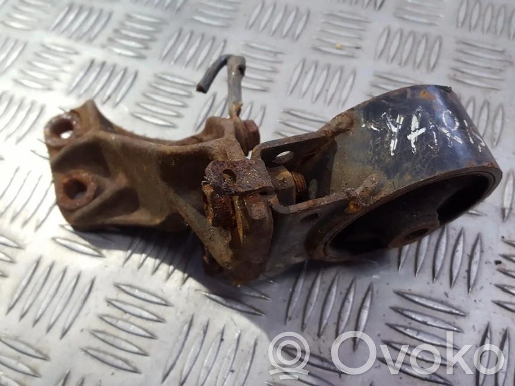 Toyota Yaris Engine mount bracket 