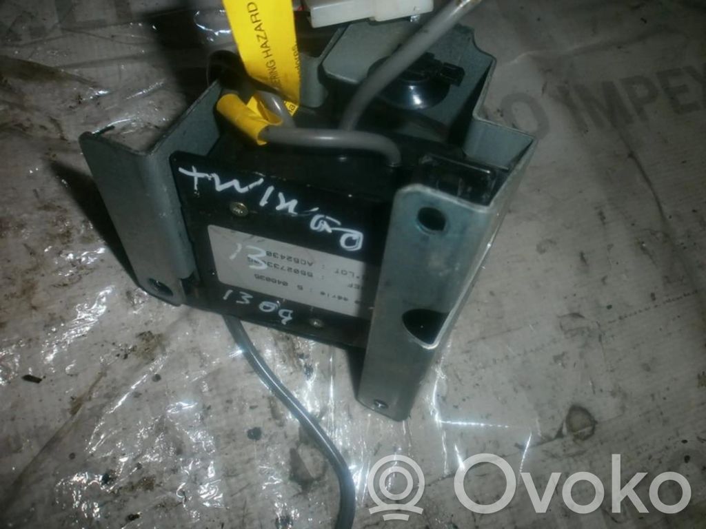 Renault Twingo I Unidad de control/módulo del Airbag 
