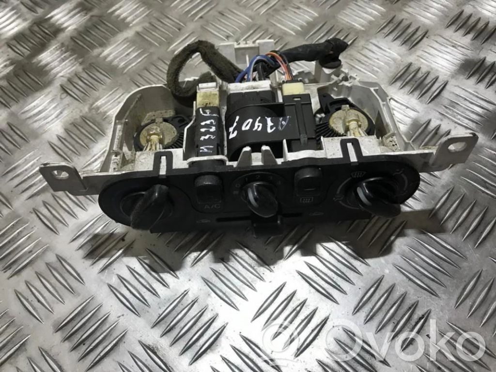 Mazda 323 F Climate control unit 