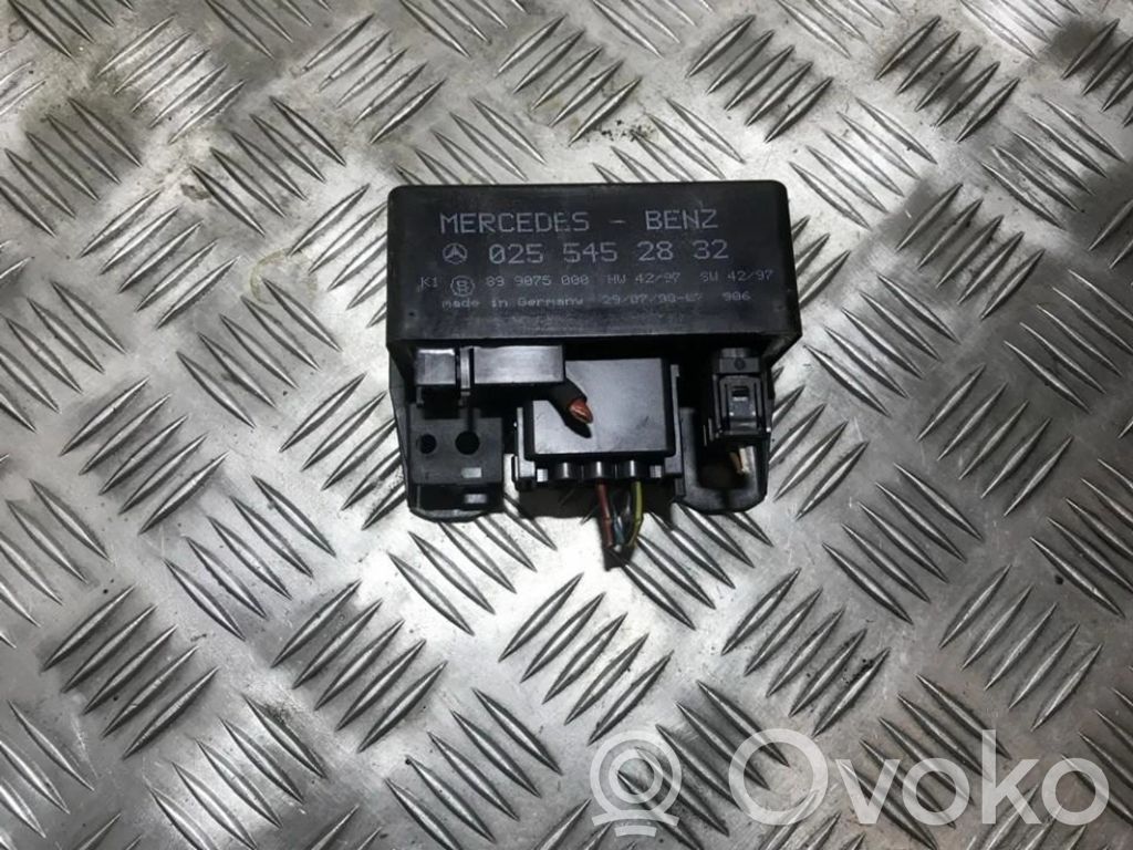 Mercedes-Benz A W168 Releu preîncălzire bujii incandescente 