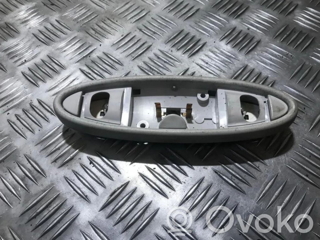 Mini One - Cooper R50 - 53 Etuistuimen valo 