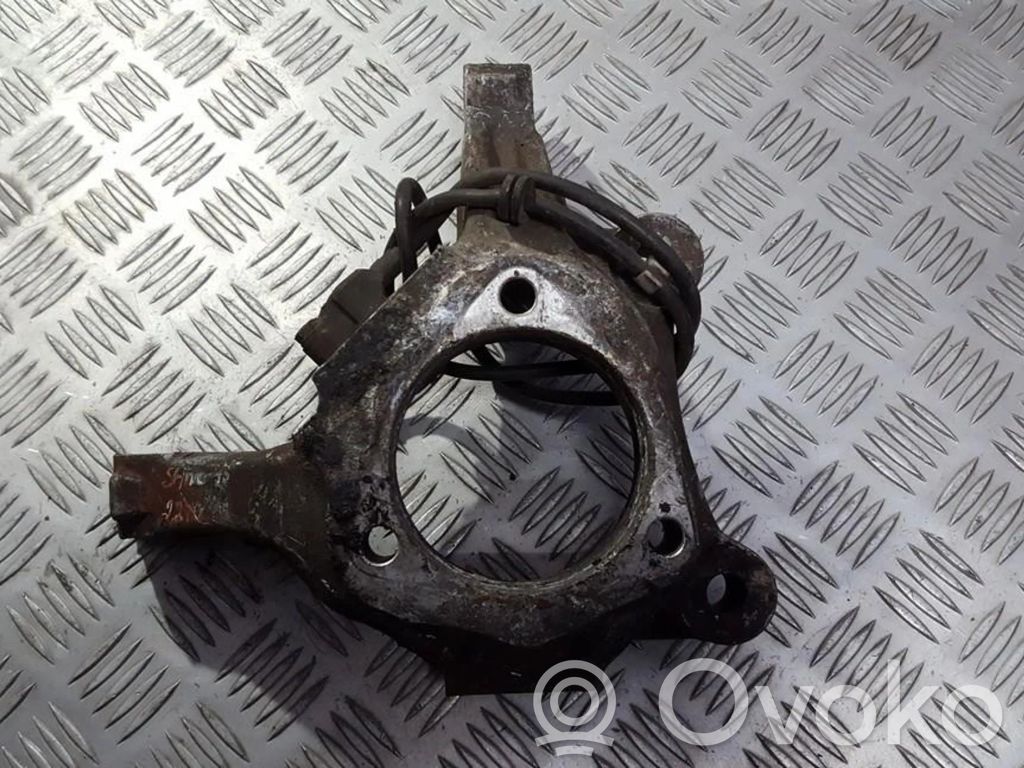 Saab 9-5 Cubo de rueda delantera 