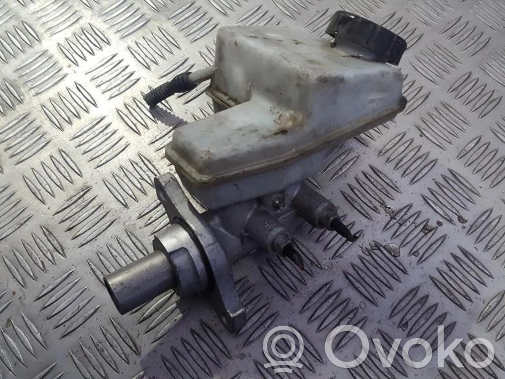 Opel Astra H Pääjarrusylinteri 