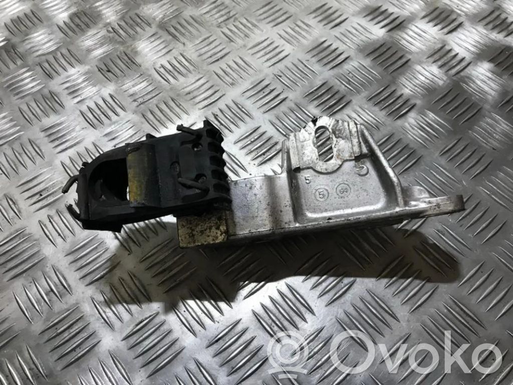 Engine mounting bracket   7M3199600A,C800AEE2,7M3199600A,C800AEE2