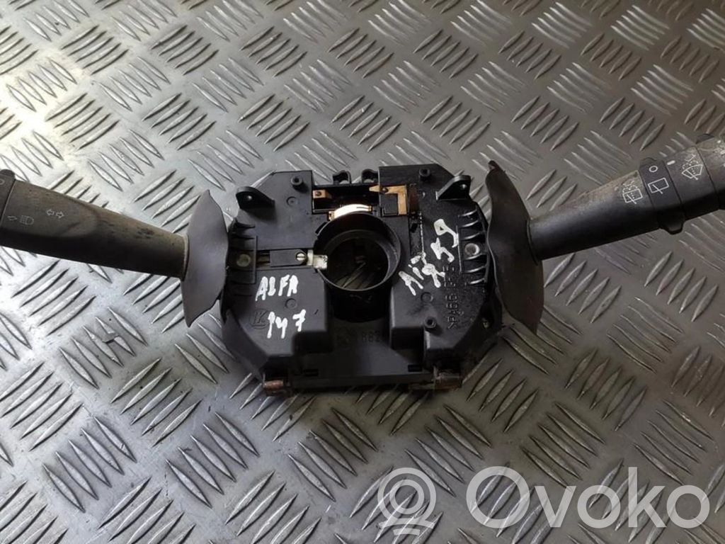 Alfa Romeo 147 Leva/interruttore dell’indicatore di direzione e tergicristallo 