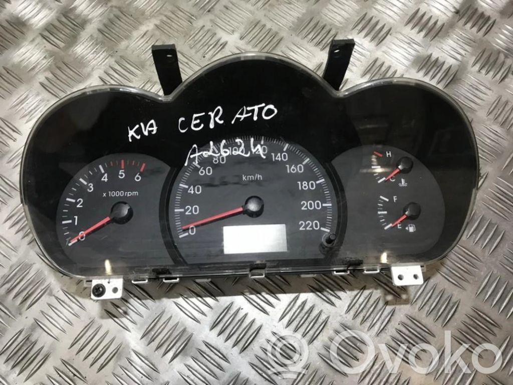 KIA Cerato Nopeusmittari (mittaristo) 