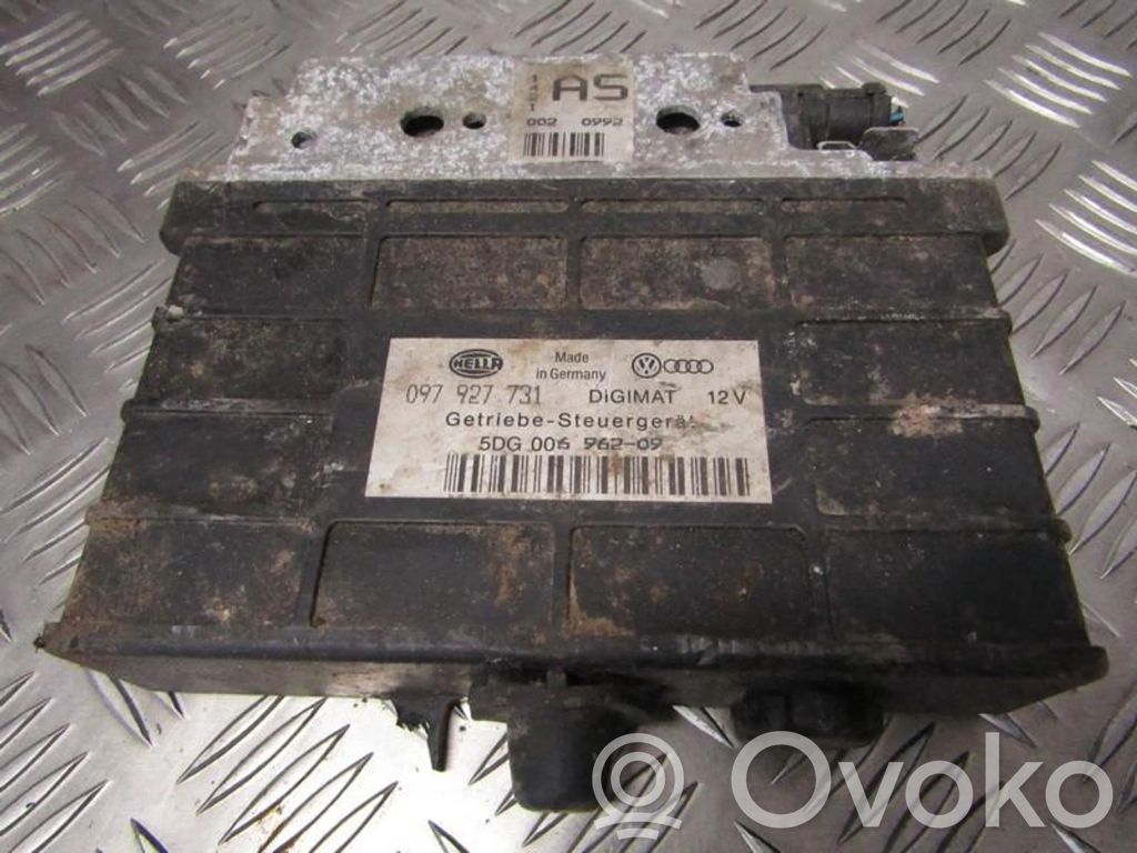 Volkswagen PASSAT B4 Unitate/modul de control cutie de viteze 