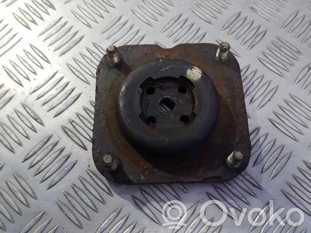 Coil spring mount
