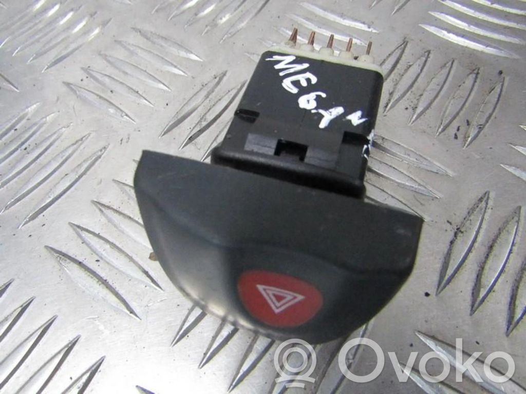 Botón interruptor de luz de peligro   841043,841043