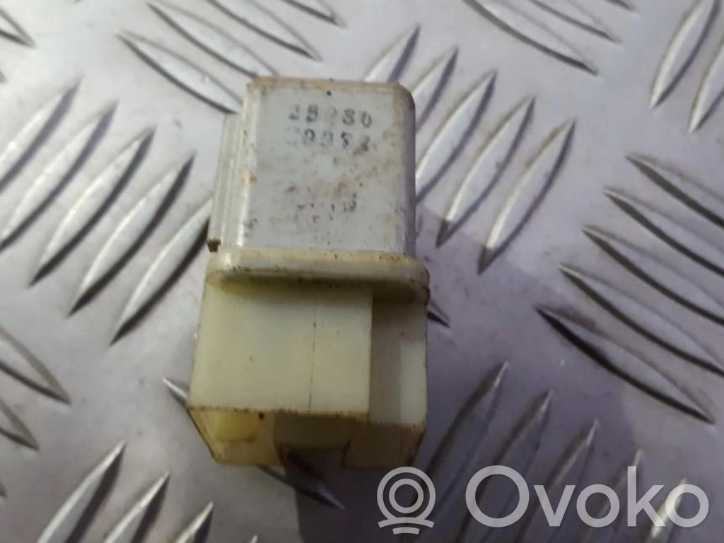 Nissan Primera Muu rele 