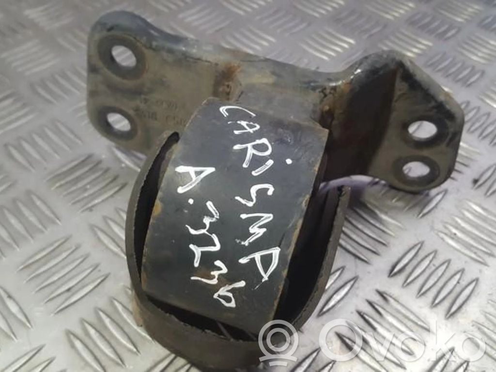 Mitsubishi Carisma Engine mount bracket 