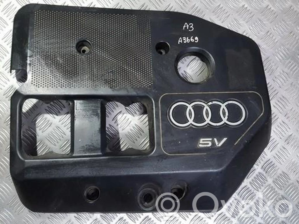 Audi A3 S3 8L Osłona górna silnika 