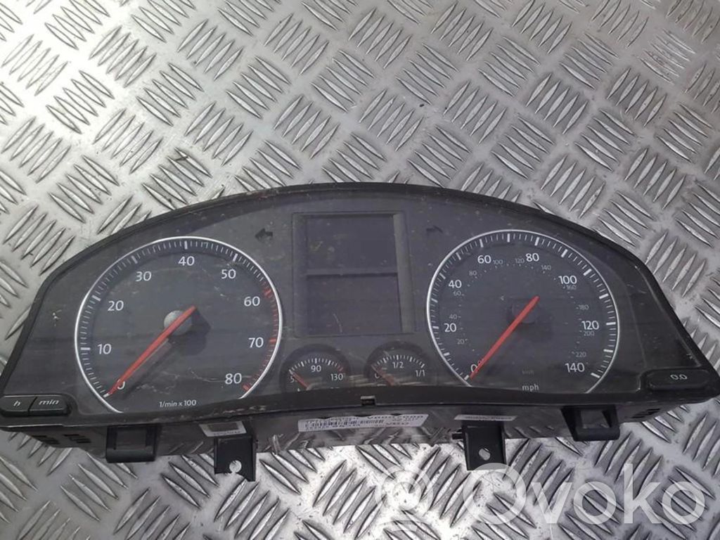 Volkswagen Golf V Nopeusmittari (mittaristo)