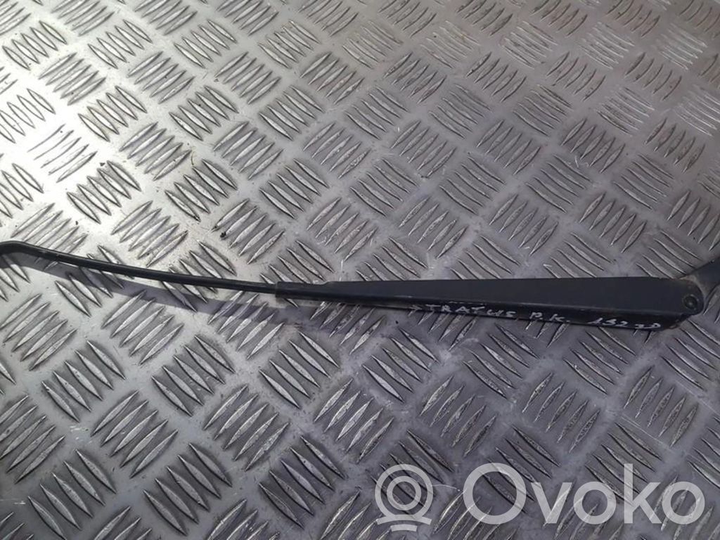 Chrysler Stratus Wischerarm vorne 