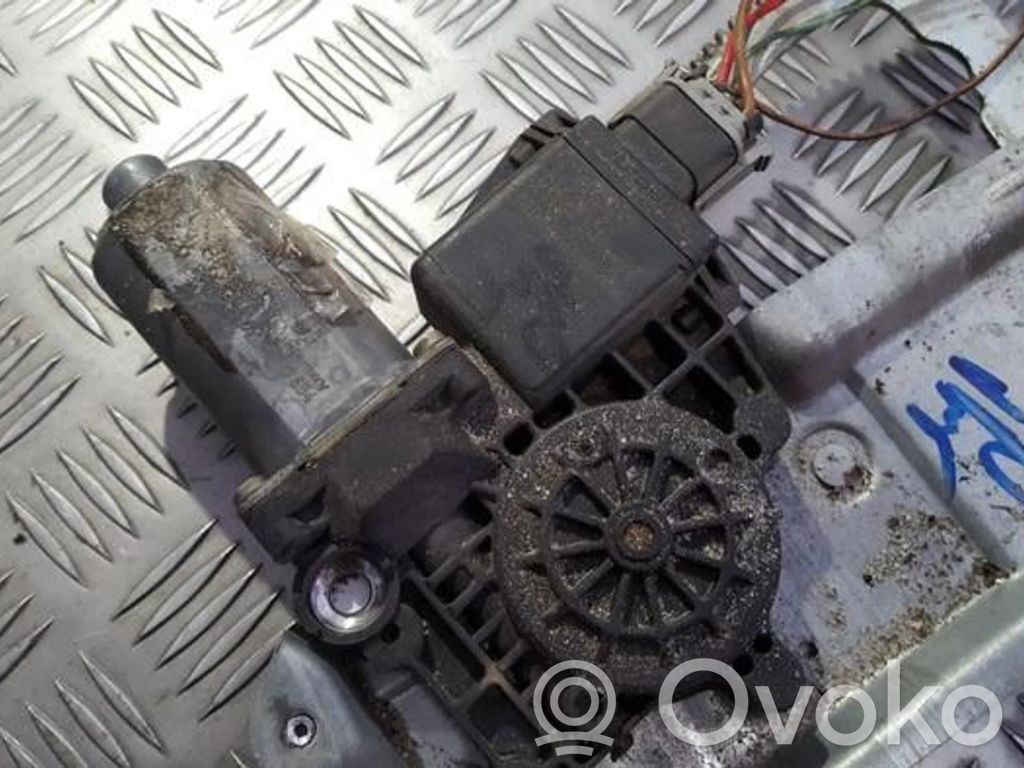 Opel Vectra B Motor del regulador de la ventanilla de la puerta delantera