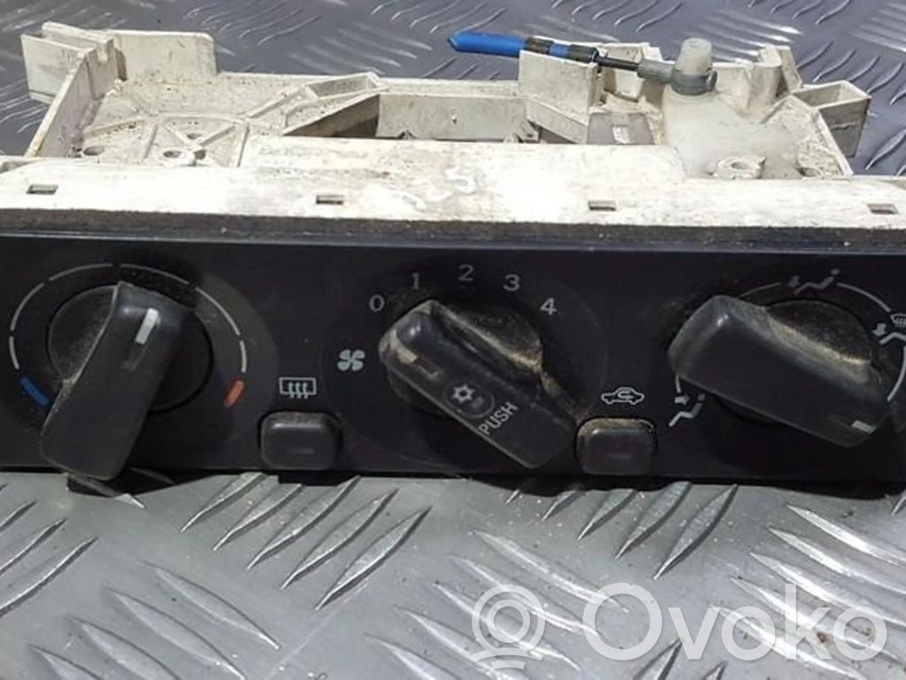 Mitsubishi Space Star Panel klimatyzacji 