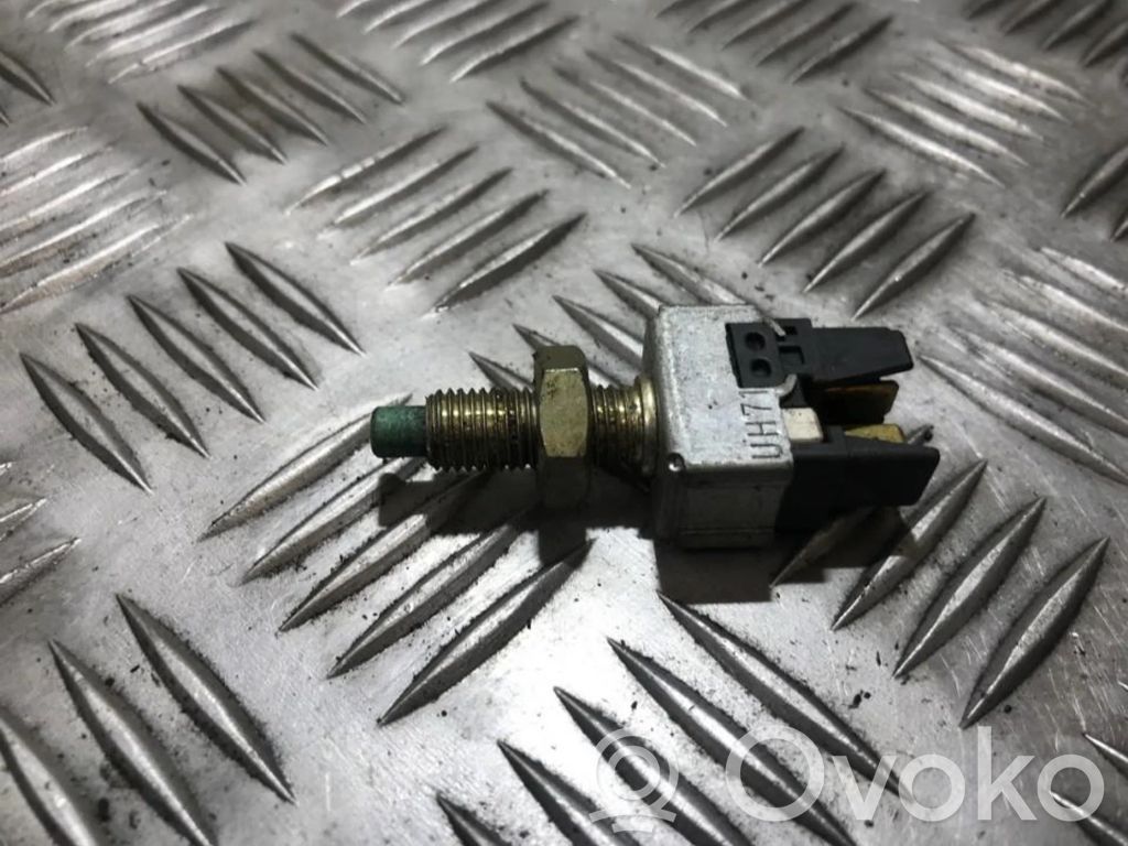 Mazda 323 Interruptor sensor del pedal de freno 