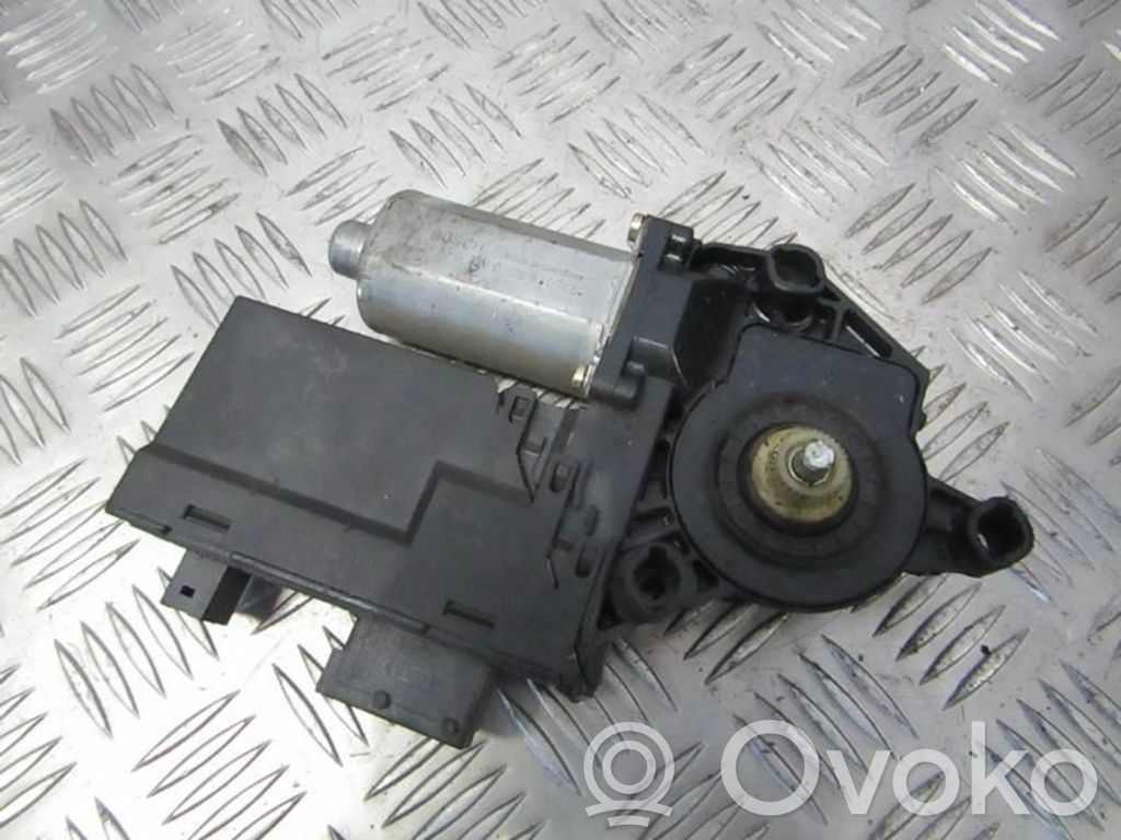 Peugeot 307 Motor macara geam ușă față 