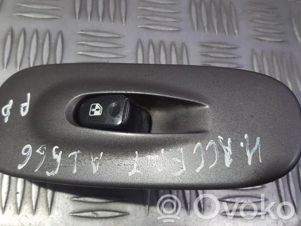 Hyundai Accent Sähkötoimisen ikkunan ohjauskytkin