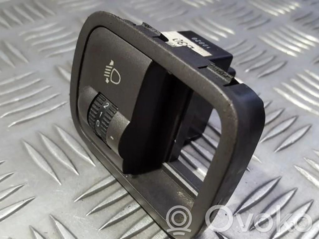 Hyundai Accent Headlight level height control switch 