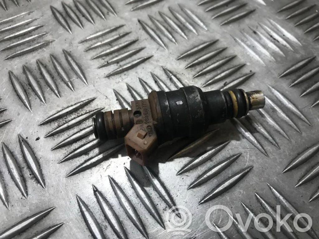 Volvo 850 Inyector de combustible 