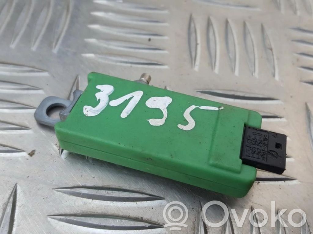 Audi A6 S6 C5 4B Steuergerät Antenne