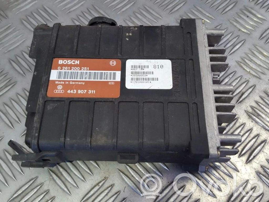 Unidad de control/módulo del motor   443907311,0261200251,0261200251,443907311