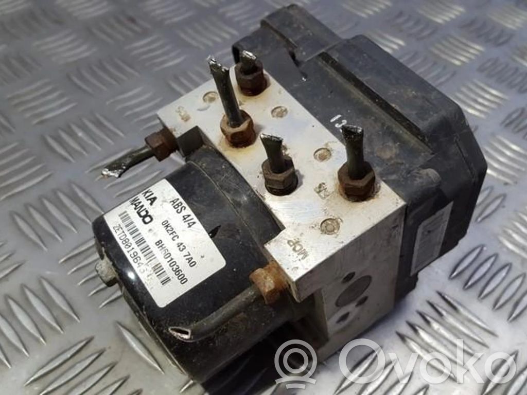 KIA Carens I Bomba de ABS 