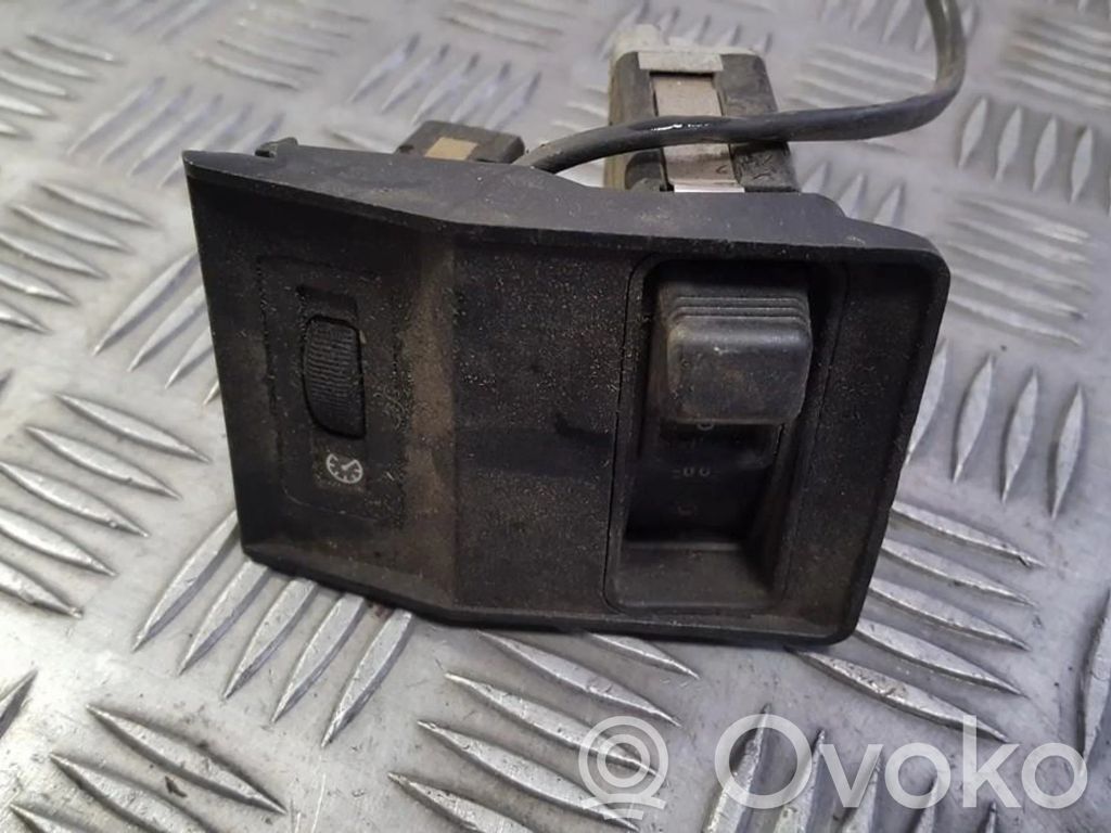 Sumuvalojen kytkin   38813705,38813705