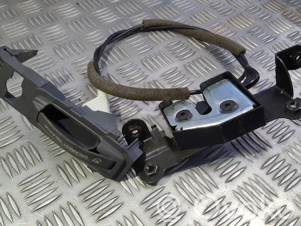 Volvo S60 Gancio dello schienale del sedile 