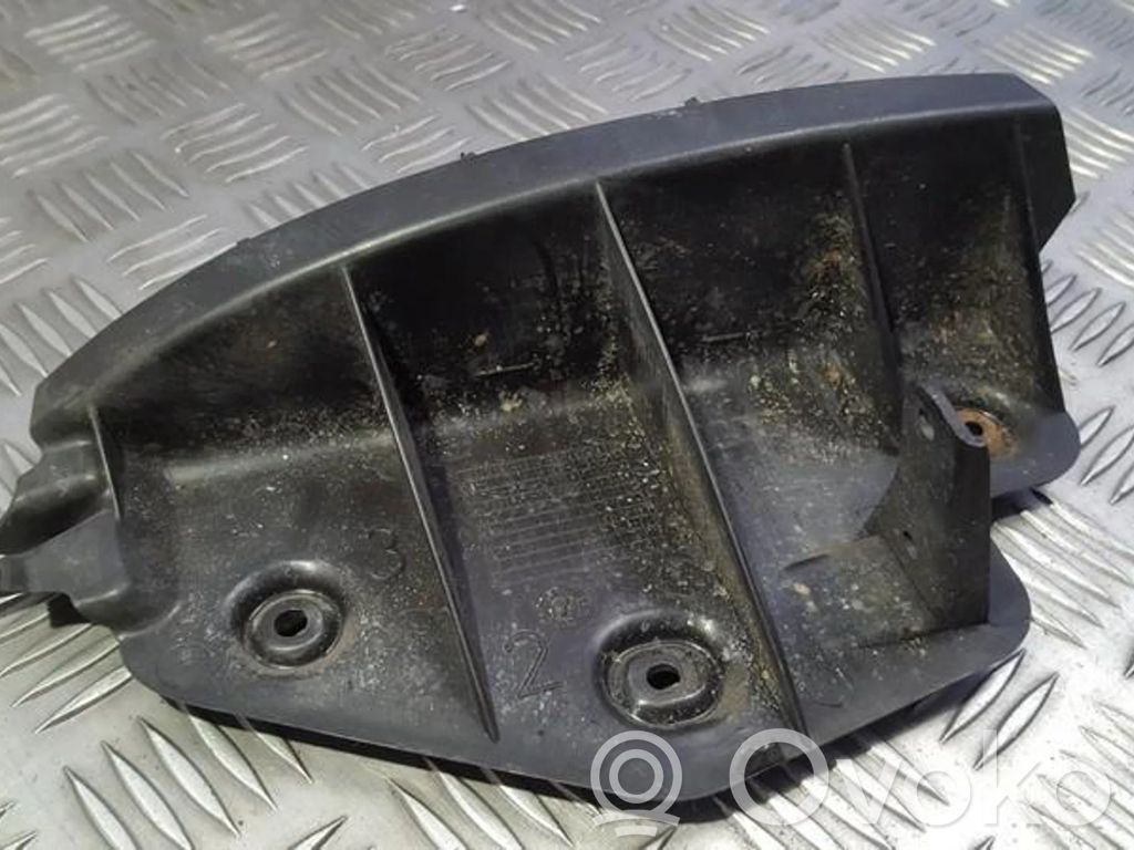 Audi A3 S3 8P Staffa di rinforzo montaggio del paraurti posteriore 
