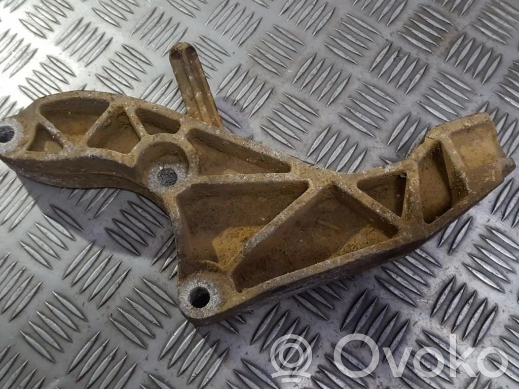 Opel Zafira B Suport motor 