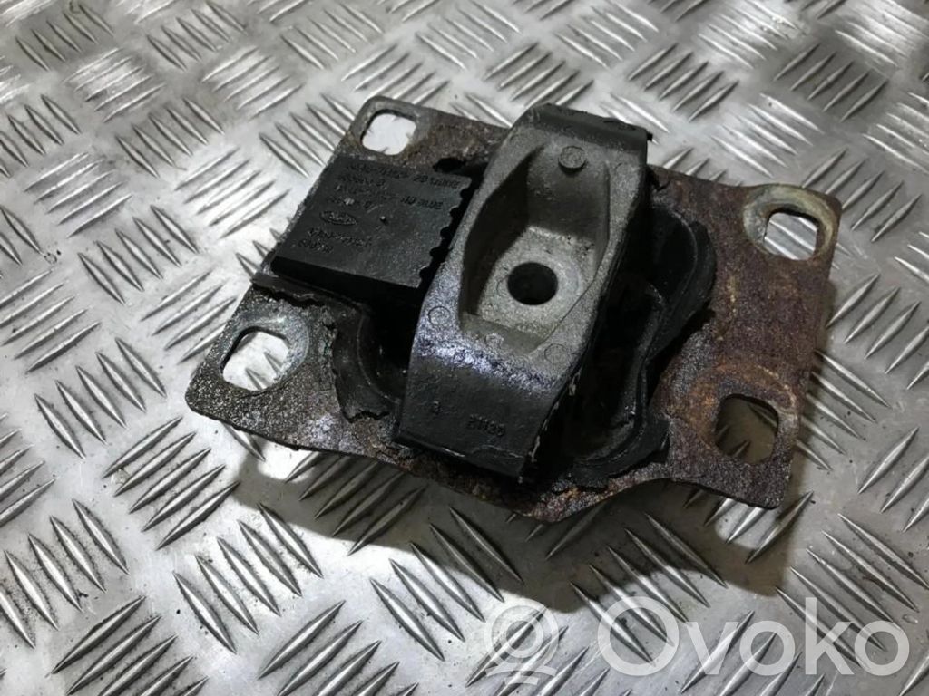 Ford Focus Wspornik / Mocowanie silnika 