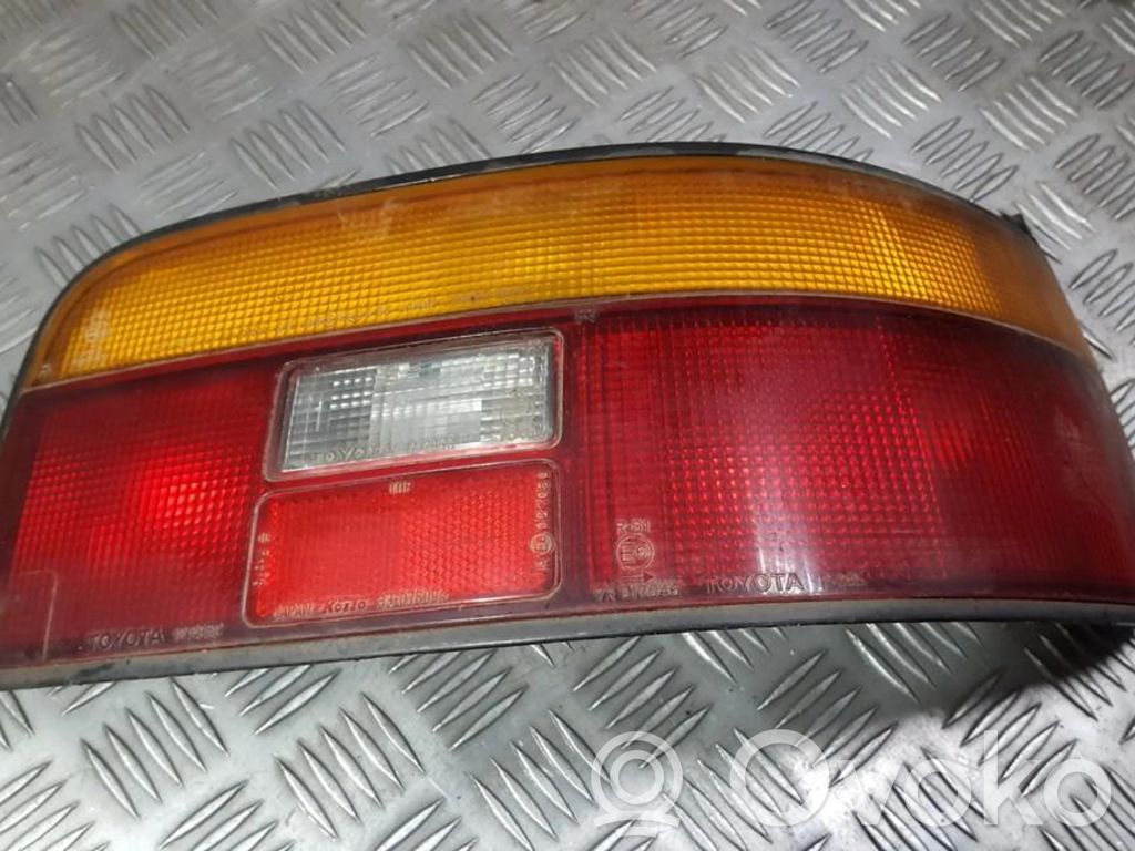 Toyota Corolla E90 Luci posteriori 